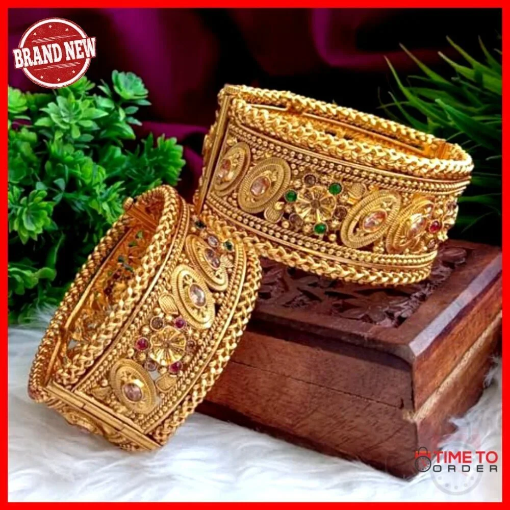 Gold Tone Bangle Bracelet Set Floral Crystal Engraved Hinge Openable Statement
